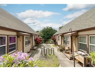 Photo #2: 468296522 Listing 