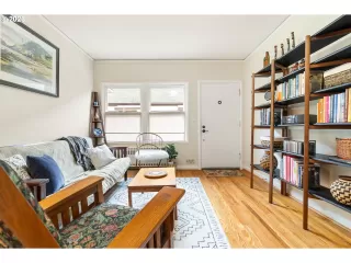 Photo #6: 468296522 Listing 