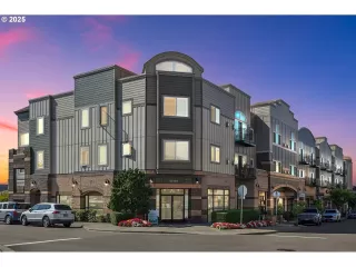 More Details about MLS # 468653187 : 15320 NW CENTRAL DR 317