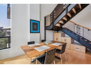 Photo #4: 469173013 Listing