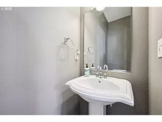 Photo #1: 469608303 Listing