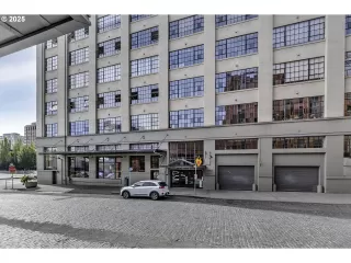 Photo #1: 469670383 Listing 