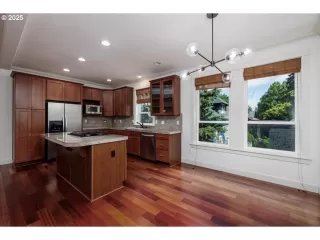 Photo #3: 469892799 Listing