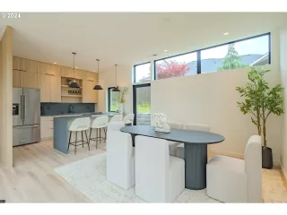 Photo #4: 470092751 Listing 