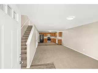 Photo #5: 471049142 Listing 