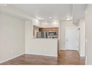 Photo #3: 471769527 Listing 