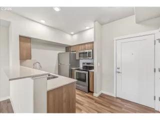 Photo #4: 471769527 Listing 