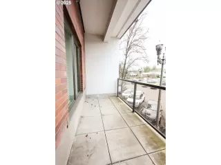 Photo #5: 471921461 Listing