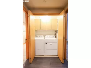 Photo #6: 471921461 Listing