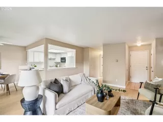 Photo #1: 472241815 Listing 