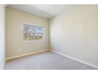 Photo #1: 472815038 Listing