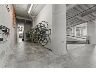 Photo #3: 472951980 Listing