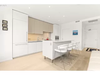 Photo #2: 473049501 Listing 