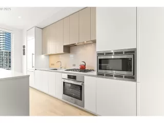 Photo #3: 473049501 Listing 