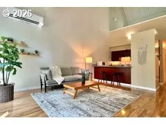 Photo #2: 473171944 Listing 