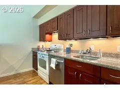 Photo #4: 473171944 Listing 