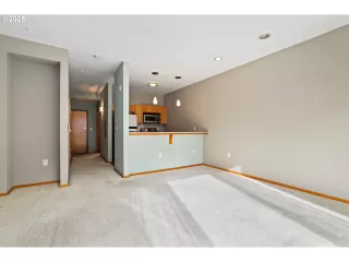 Photo #5: 473697765 Listing 