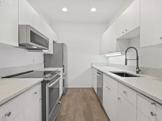 Photo #1: 473768799 Listing