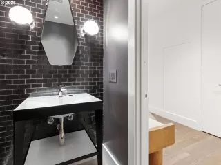 Photo #4: 473825357 Listing