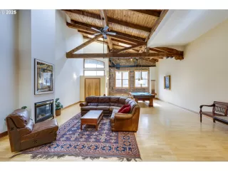 Photo #6: 473908328 Listing