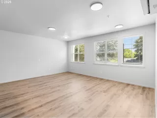 Photo #4: 473908807 Listing