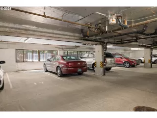 Photo #4: 474113400 Listing