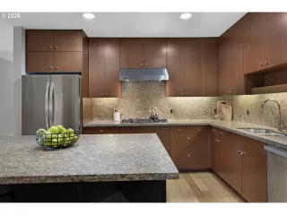 Photo #1: 474474945 Listing