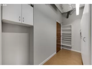 Photo #5: 474474945 Listing