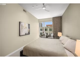 Photo #6: 474614581 Listing
