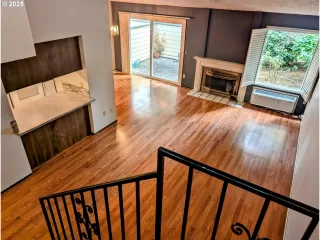 Photo #3: 474763381 Listing