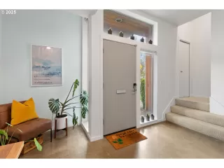 Photo #6: 475128723 Listing