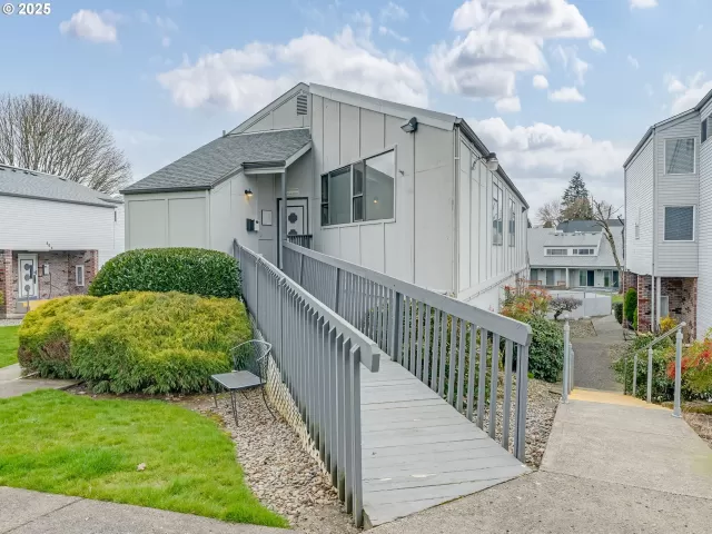 MLS: 475279108 Condo For Sale