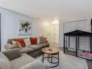 Photo #4: 475279108 Listing