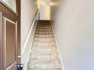 Photo #3: 476060149 Listing