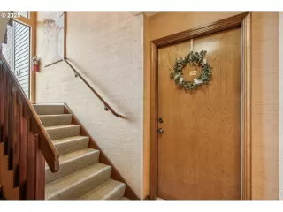 Photo #4: 476076729 Listing