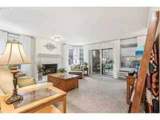 Photo #5: 476076729 Listing