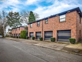 Photo #2: 476158693 Listing 