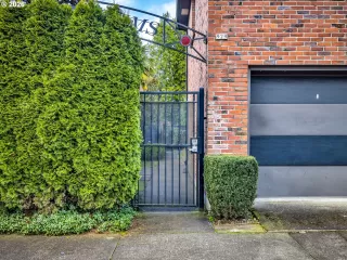 Photo #3: 476158693 Listing 