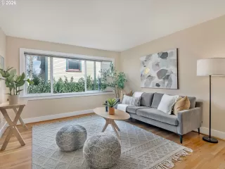 Photo #6: 476158693 Listing 