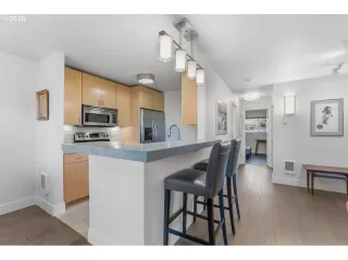 Photo #4: 476492344 Listing 