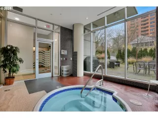 Photo #5: 476601933 Listing 