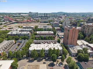 Photo #1: 477447958 Listing 