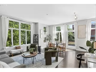 Photo #6: 477447958 Listing 