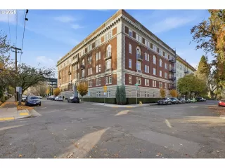 Photo #2: 477522313 Listing 