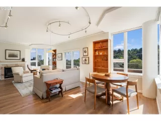 Photo #3: 477602063 Listing