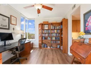 Photo #4: 477602063 Listing