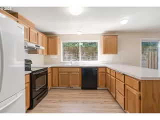 Photo #5: 478194845 Listing