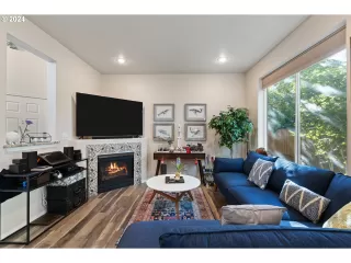 Photo #2: 479950244 Listing