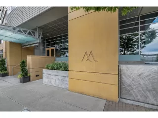 Photo #2: 480041347 Listing