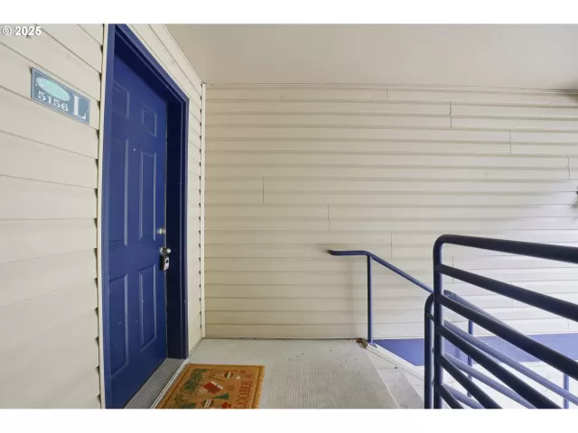 MLS: 480121795 Condo For Sale